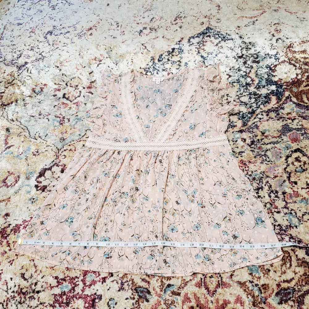 Sold - POL Sheer V-Neck Floral Blouse - Picture 10 of 12